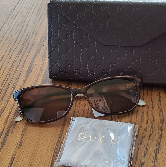 Gucci Accessories - Women's GUCCI Sunglasses Havana Floral GG3699/ N
